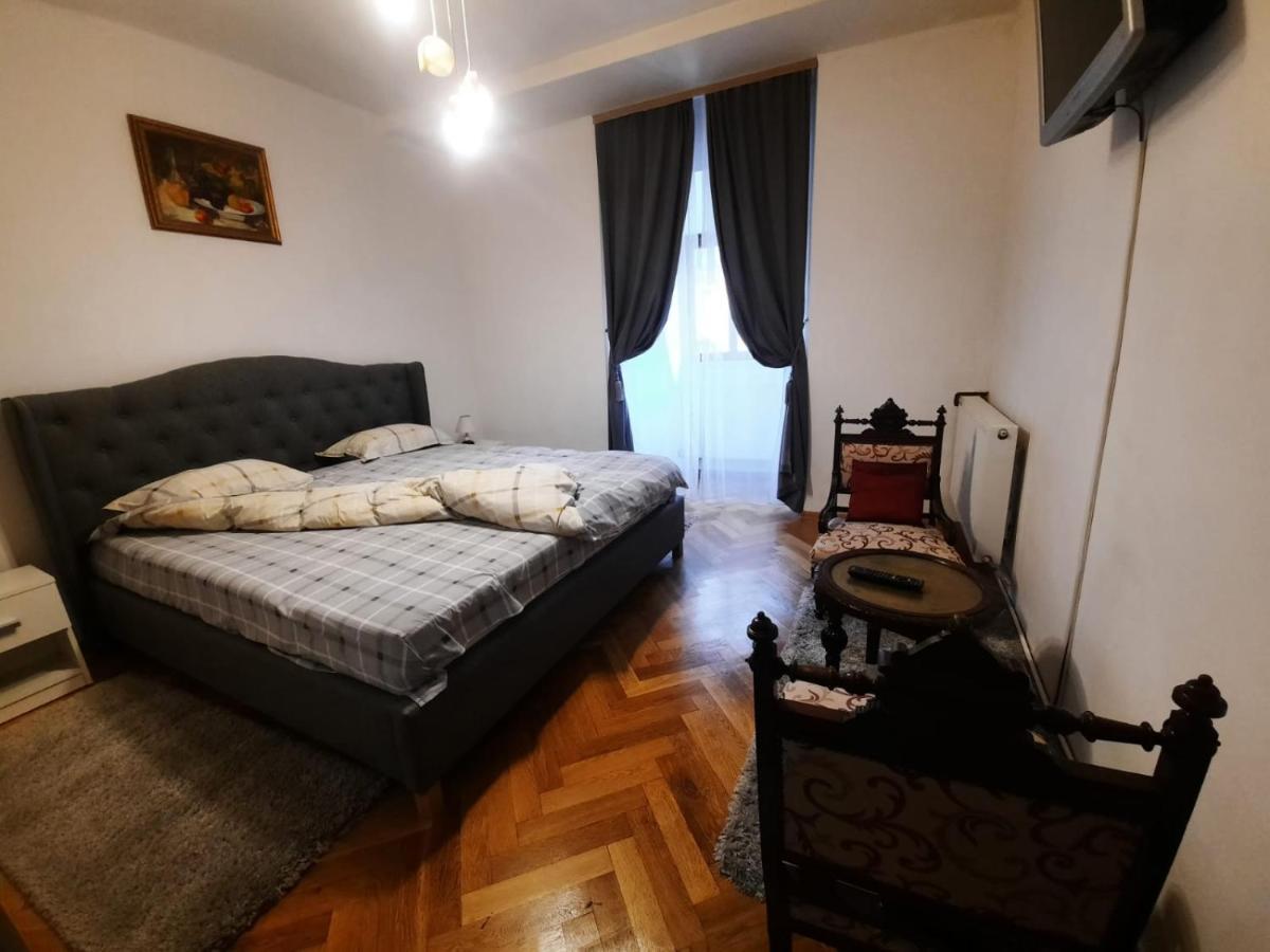 Republicii Apartment Braşov Exteriör bild